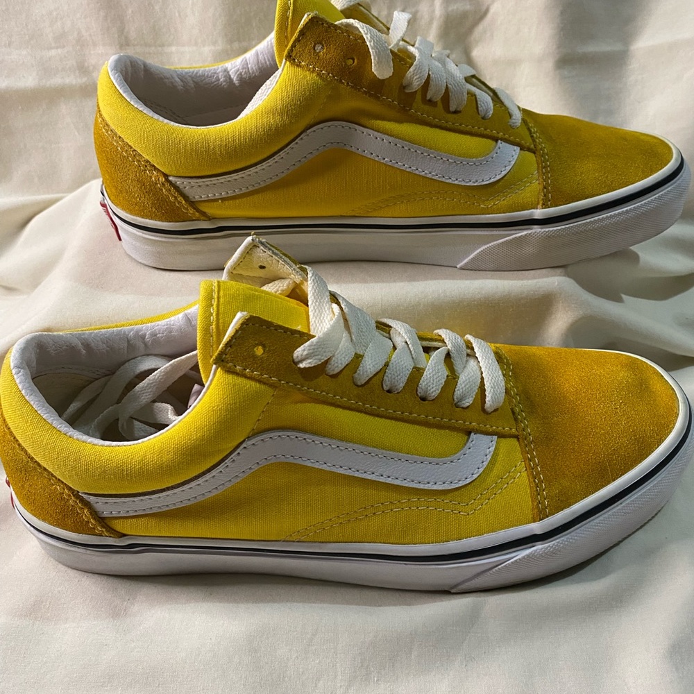 Vans Old Skool Suede/Canvas Low Top Unisex Sneakers